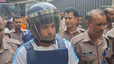 সন্ত্রাসবিরোধী আইনের মামলায় গ্রেপ্তার সাবেক মেজর সাদিকুল হক সন্ত্রাসবিরোধী আইনের মামলায় গ্রেপ্তার সাবেক মেজর সাদিকুল হক