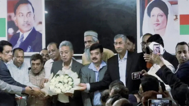 নিজ দল বিলুপ্ত করে বিএনপিতে যোগ দিলেন বিএলডিপি’র চেয়ারম্যান নিজ দল বিলুপ্ত করে বিএনপিতে যোগ দিলেন বিএলডিপি’র চেয়ারম্যান