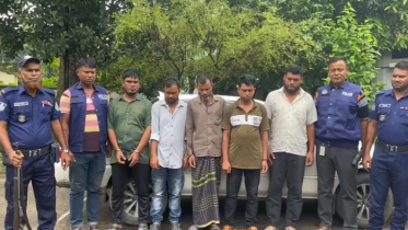 ধামরাইয়ে ডাকাতির প্রস্তুতিকালে পাঁচ ডাকাত আটক ধামরাইয়ে ডাকাতির প্রস্তুতিকালে পাঁচ ডাকাত আটক