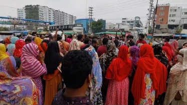 ছাঁটাইয়ের নোটিশ: ঢাকা-আরিচা মহাসড়কে অবস্থান ৩ কারখানার শ্রমিকদের