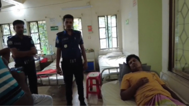 সাভারে জুলাই ছাত্রহত্যা মামলার পলাতক আসামি গ্রেপ্তার সাভারে জুলাই ছাত্রহত্যা মামলার পলাতক আসামি গ্রেপ্তার