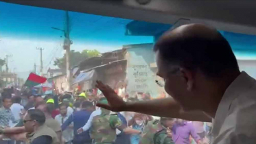 সৈয়দপুরে পৌঁছেছেন প্রধানমন্ত্রী, যাচ্ছেন দিনাজপুরে