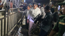 রাতে শাহবাগে প্রতিমন্ত্রীর অভিযান, বর্জ্য ফেলায় ১০ ব্যবসায়ীকে জরি