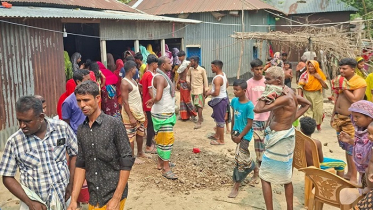 সিরাজগঞ্জে ৫ বছরের ভাতিজাকে কুপিয়ে হত্যার অভিযোগ চাচাদের বিরুদ্ধে সিরাজগঞ্জে ৫ বছরের ভাতিজাকে কুপিয়ে হত্যার অভিযোগ চাচাদের বিরুদ্ধে