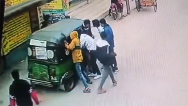 সিরাজগঞ্জে প্রকাশ্যে কলেজছাত্রকে কুপিয়ে হত্যা, আটক ৩