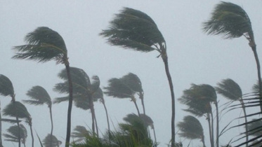 দুপুরের মধ্যে ৭ অঞ্চলে ৬০ কিমি বেগে ঝড়ের শঙ্কা