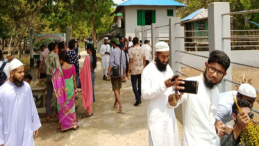 ঈদের পরের দিনে সুন্দরবনে পর্যটকদের ঢল