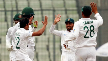 চারশ ছাড়াল শ্রীলঙ্কার লিড