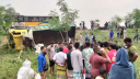 টাঙ্গাইলে ট্রাক উল্টে নিহত ১৫ জনের লাশ পরিবারে কাছে হস্তান্তর