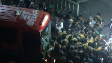 মাকে দেখতে রাজধানীর এভারকেয়ারে  তারেক রহমান