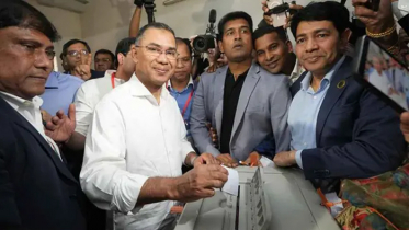 গুলশানে ভোট দিয়েছেন তারেক রহমান