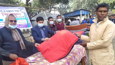 ঠাকুরগাঁওয়ে শীতার্তদের মাঝে শীতবস্ত্র বিতরণ