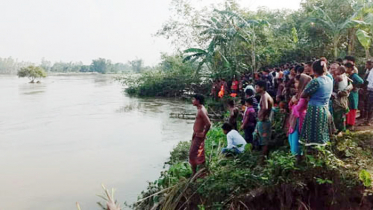 নদীতে মাছ ধরতে নেমে যুবক নিখোঁজ