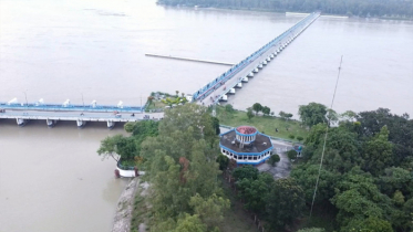 তিন নদীতে বাড়ছে পানি, ৫ জেলায় বন্যার শঙ্কা তিন নদীতে বাড়ছে পানি, ৫ জেলায় বন্যার শঙ্কা