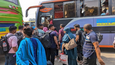গাড়ি স্বল্পতায় যাত্রী ভোগান্তি, মালিক সমিতির দুঃখ প্রকাশ