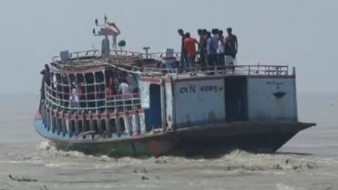 দৌলতদিয়া-পাটুরিয়া নৌরুটে ২৪ ঘণ্টা পর লঞ্চ চলাচল শুরু