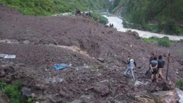 নেপালে ভূমিধসে ৯ জনের প্রাণহানি, নিখোঁজ ২২