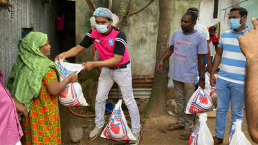 শতাধিক হতদরিদ্রের ঘরে ঈদ উপহার পৌঁছালো দক্ষিণ যুবলীগ