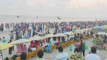 পর্যটকদের সাথে অসদাচরণে কুয়াকাটাগামী বাস স্টাফদের অর্থদণ্ড
