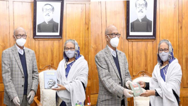বঙ্গবন্ধুর ওপর রচিত দু’টি বইয়ের মোড়ক উন্মোচন প্রধানমন্ত্রীর