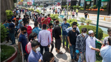 করোনায় তরুণরা যেভাবে অন্যদের ঝুঁকিতে ফেলছে
