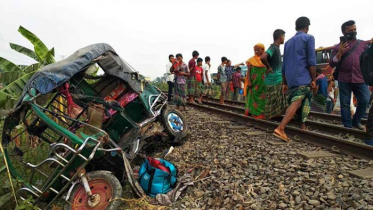 টাঙ্গাইলে ট্রেনে কাটা পড়ে একই পরিবারের ৩ জন নিহত