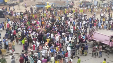 পিকআপের ধাক্কায় পরিচ্ছন্নতাকর্মী নিহত, গাবতলীতে সড়ক অবরোধ