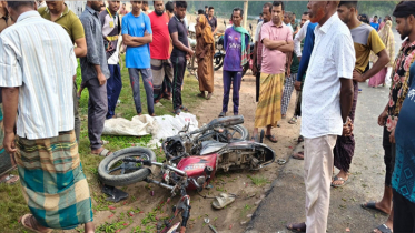 যশোরে কাভার্ডভ্যানের ধাক্কায় মোটরসাইকেলের ২ আরোহী নিহত যশোরে কাভার্ডভ্যানের ধাক্কায় মোটরসাইকেলের ২ আরোহী নিহত
