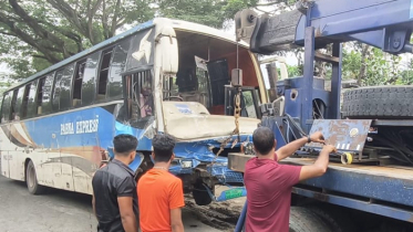 নাতনির মরদেহ আনতে গিয়ে প্রাণ গেল নানা-নানীসহ ৩ জনের নাতনির মরদেহ আনতে গিয়ে প্রাণ গেল নানা-নানীসহ ৩ জনের