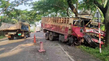 সিরাজগঞ্জে ট্রাক-লেগুনা সংঘর্ষে নিহত বেড়ে ৫