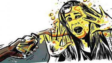 সংসার করতে না চাওয়ায় স্ত্রীর মুখ অ্যাসিডে ঝলসে দিল স্বামী 