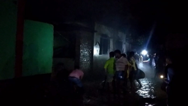 গাজীপুরের শ্রীপুরে আগুনে পুড়ল ৪০ ঘর