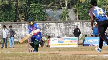 বরগুনায় ঝড় তুলে আশরাফুলের স্ট্যাটাস (ভিডিওসহ)