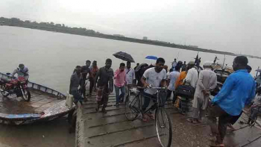 ঘূর্ণিঝড় সিত্রাংয়ের প্রভাবে বাগেরহাটে গুড়ি বৃষ্টি