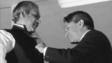 বঙ্গবন্ধুর জুলিও কুরি পদকপ্রাপ্তির ৪৯তম বার্ষিকী (ভিডিও)