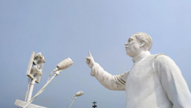 বঙ্গবন্ধুর ভাস্কর্যের অবমাননা রাষ্ট্রদ্রোহিতার নামান্তর