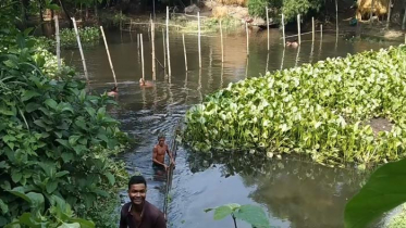 বরিশালের বিভিন্ন খালে ভ্রাম্যমাণ আদালতের অভিযান