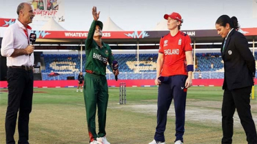 টস হেরে  ইংল্যান্ডের বিপক্ষে ব্যাটিংয়ে বাংলাদেশ