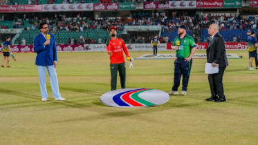 টস জিতে বোলিংয়ের সিদ্ধান্ত নিল বাংলাদেশ