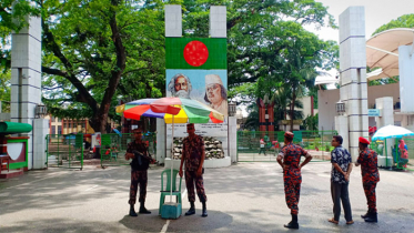 ঈদে ৫ দিনের টানা ছুটির ফাঁদে বেনাপোল স্থল বন্দর