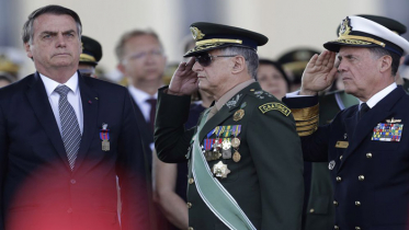 ব্রাজিলের তিন বাহিনী প্রধানের পদত্যাগ