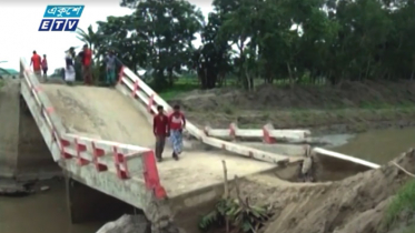 খাল খনন, ৫ মাসে ভেঙ্গে পড়ে তিনটি সেতু (ভিডিও)