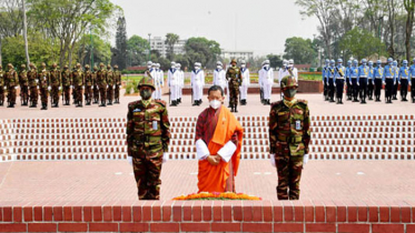 জাতীয় বীরদের প্রতি ভুটানের প্রধানমন্ত্রীর শ্রদ্ধা নিবেদন