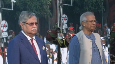 সশস্ত্র বাহিনী দিবসে শিখা অনির্বাণে রাষ্ট্রপতি ও প্রধান উপদেষ্টার