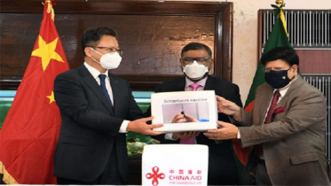 চীনের উপহারের ৫ লাখ ডোজ ভ্যাকসিন হস্তান্তর