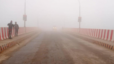 দুপুরেও সূর্যের দেখা মেলেনি চুয়াডাঙ্গায়