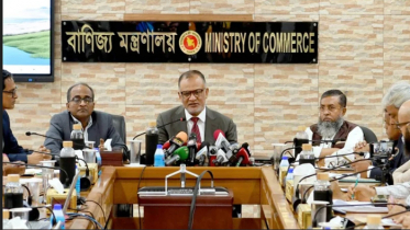যুক্তরাষ্ট্রের পাল্টা শুল্ক ১৫ শতাংশে নামিয়ে আনার চেষ্টা চলছে: বাণিজ্য উপদেষ্টা