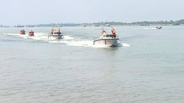 মৎস্য আহরণে নিষেধাজ্ঞা, সাগরে কোস্টগার্ডের অভিযান