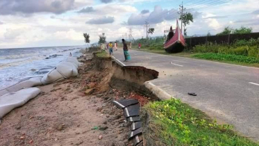 কক্সবাজারে দুই শতাধিক গ্রাম প্লাবিত, সৈকতে ভাঙন