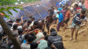 রোহিঙ্গা ক্যাম্পে পাহাড়ধসে ৫ শিক্ষার্থীর মৃত্যু, আটকা পড়েছে বহু